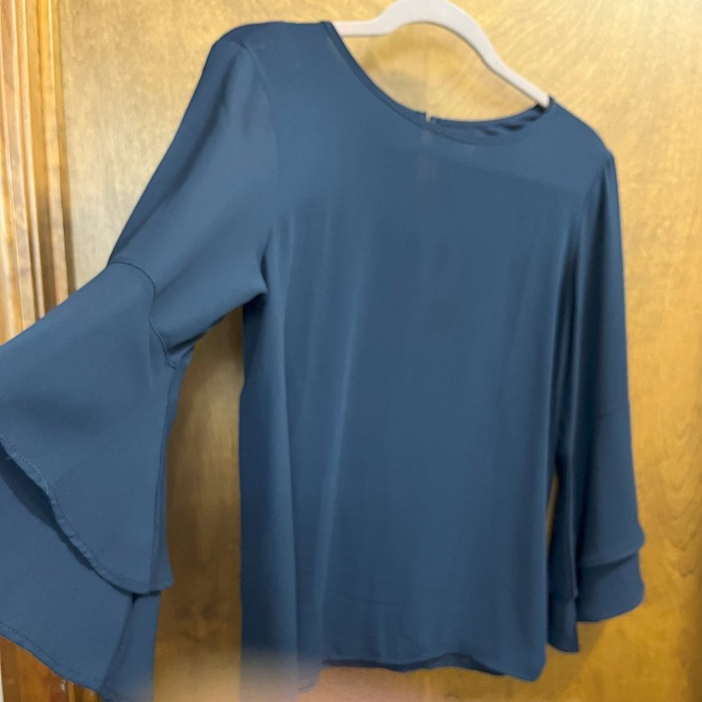 LOFT Navy Blue Top Long Bell Sleeves Size Medium Petite